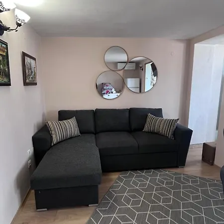 アパート Cozi 2bd With Sea View In The Old Town Of ソゾポル