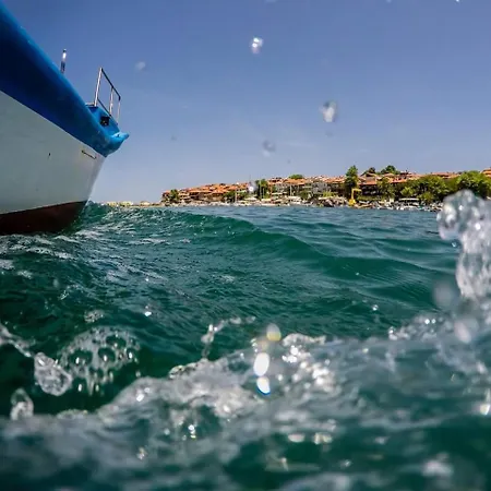 Cozi 2bd With Sea View In The Old Town Of アパート ソゾポル