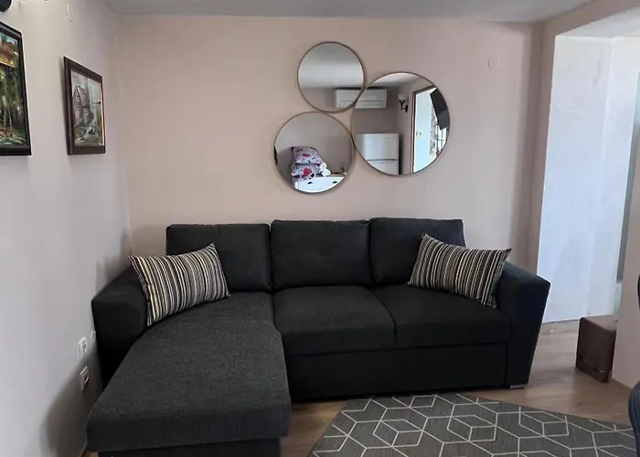 דירה Cozi 2bd With Sea View In The Old Town Of סוזופול